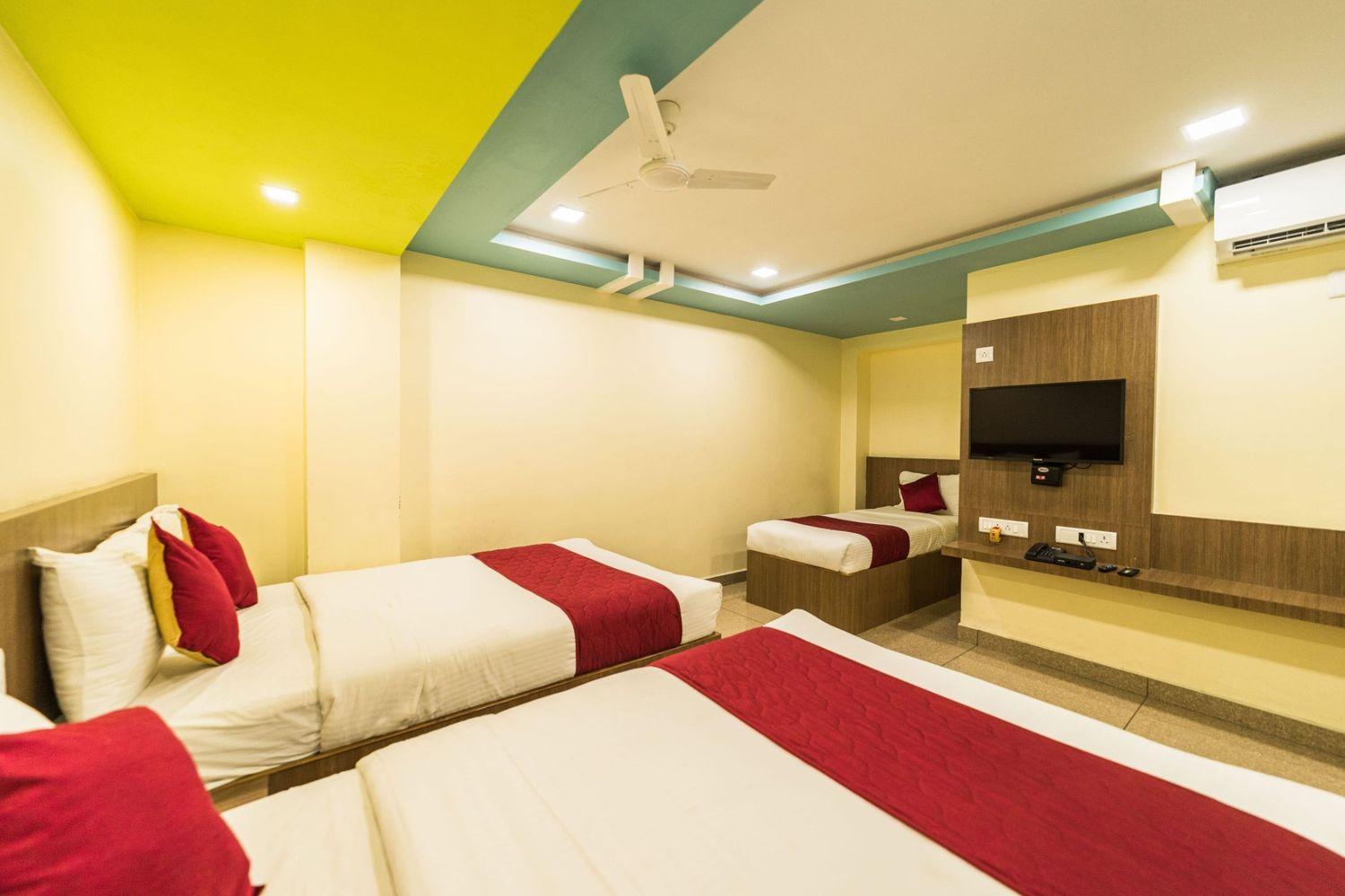 Sau Residency Hotell Kancheepuram Exteriör bild